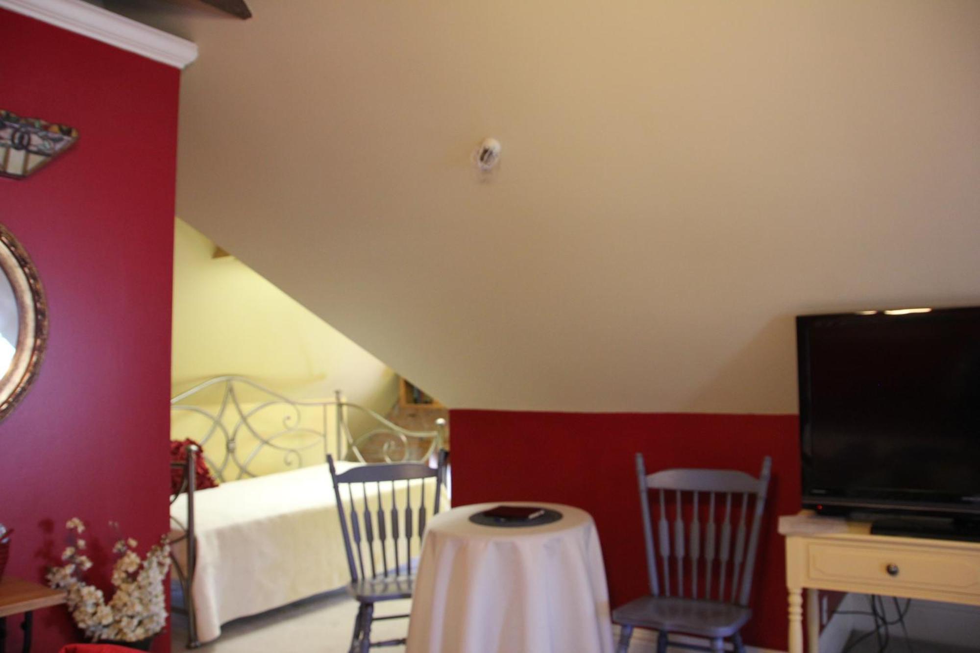 Hines Mansion Bed & Breakfast โพรโว ภายนอก รูปภาพ