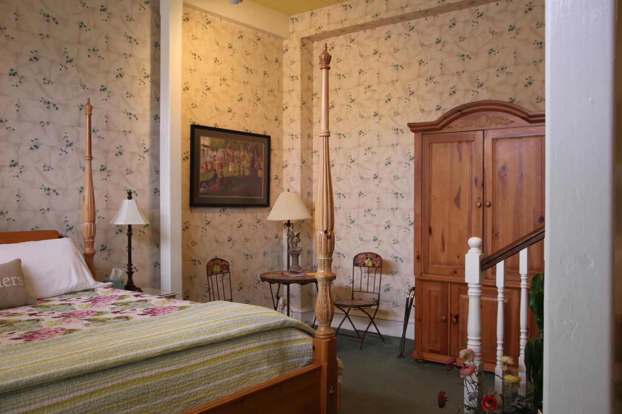 Hines Mansion Bed & Breakfast โพรโว ภายนอก รูปภาพ